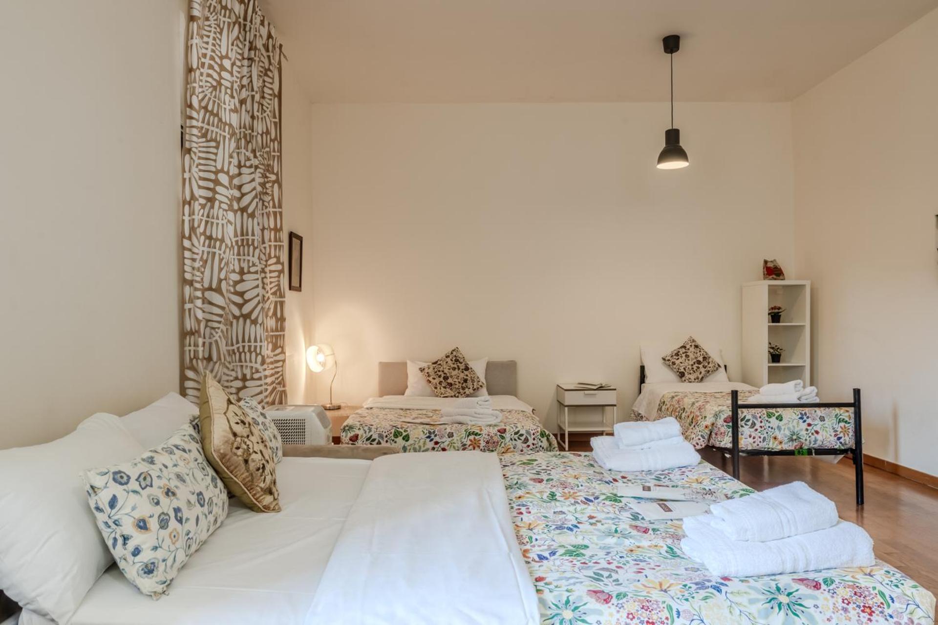 Turati Guest House Рим Екстер'єр фото